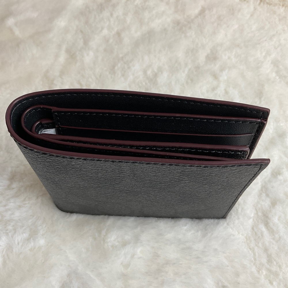 Compact Id Wallet In Signature Canvas